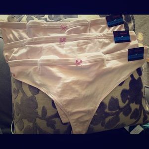 3 Pairs No Boundaries Thongs
